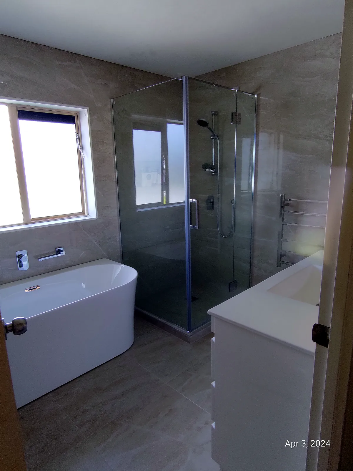 Bathroom renovation in Randwick Park, Auckland — Shower & heated rail, by HouseMakeover
