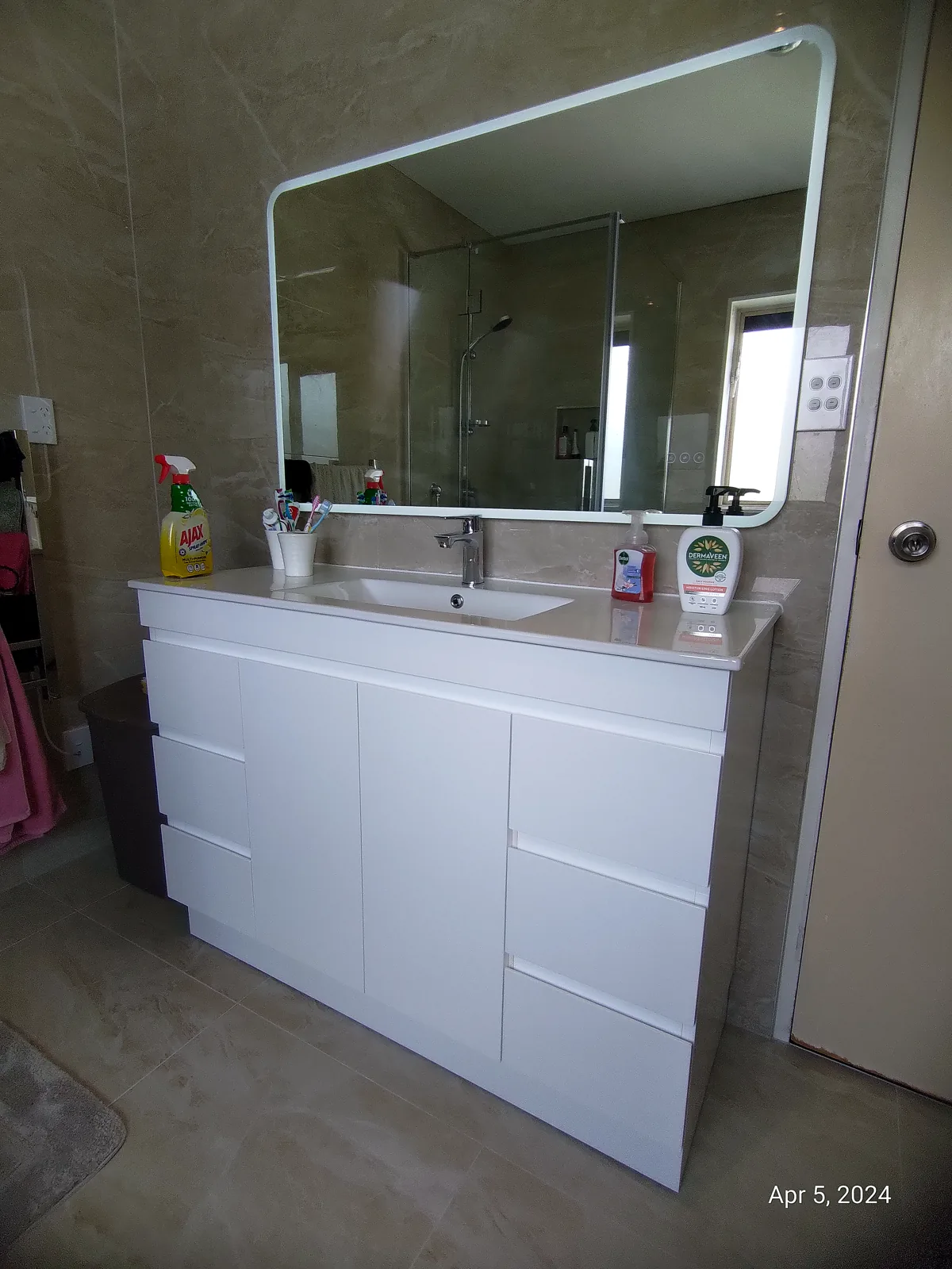 Bathroom renovation in Randwick Park, Auckland — HouseMakeover