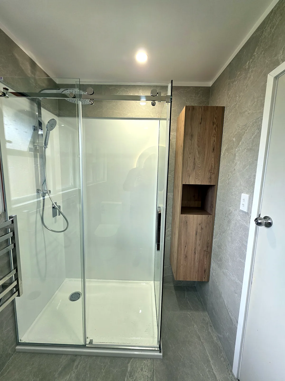 Bathroom renovation in Botany Downs, Auckland — Glass shower, by HouseMakeover