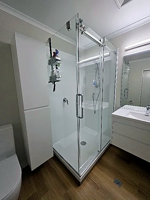 Bathroom renovation in Auckland Central, Auckland — Shower room, by HouseMakeover