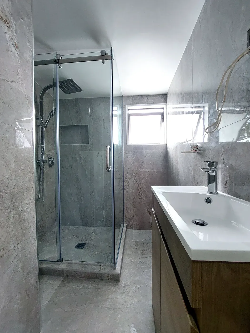 Bathroom renovation in Blockhouse Bay, Auckland — Tiled shower, by HouseMakeover