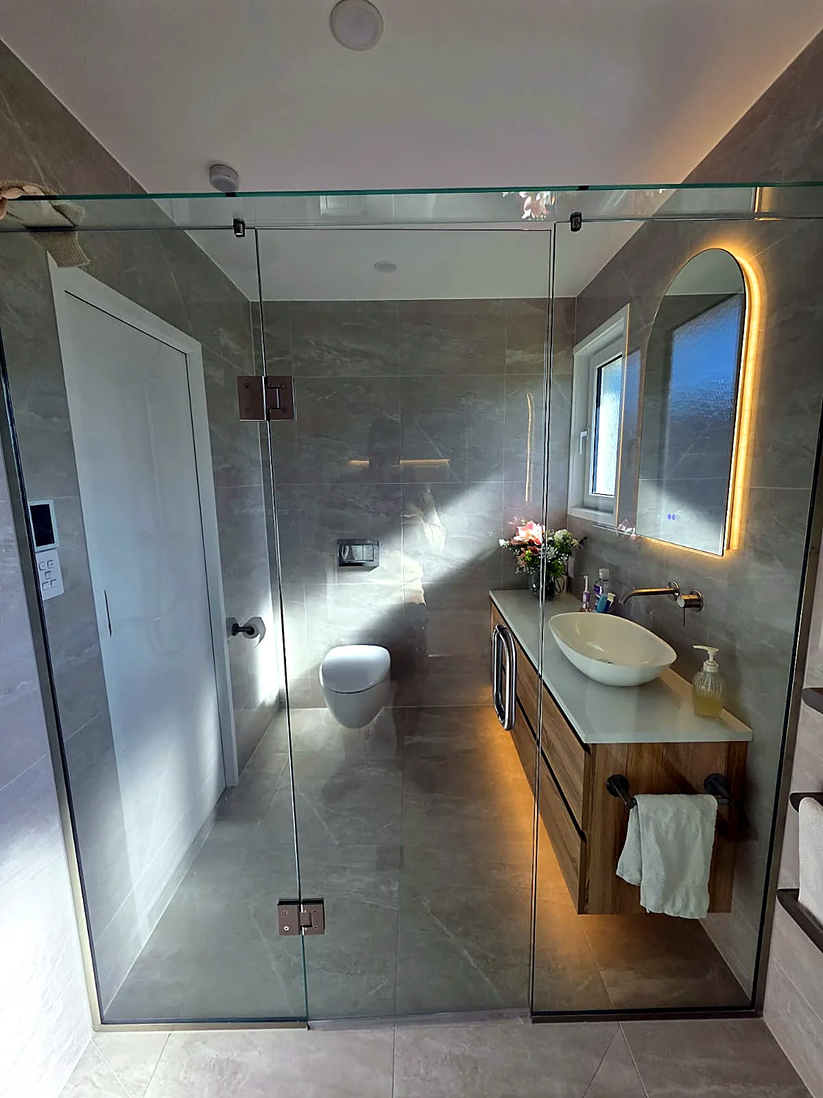 Robert Allen Way consented bathroom renovation in Pakuranga, Auckland — after, by HouseMakeover