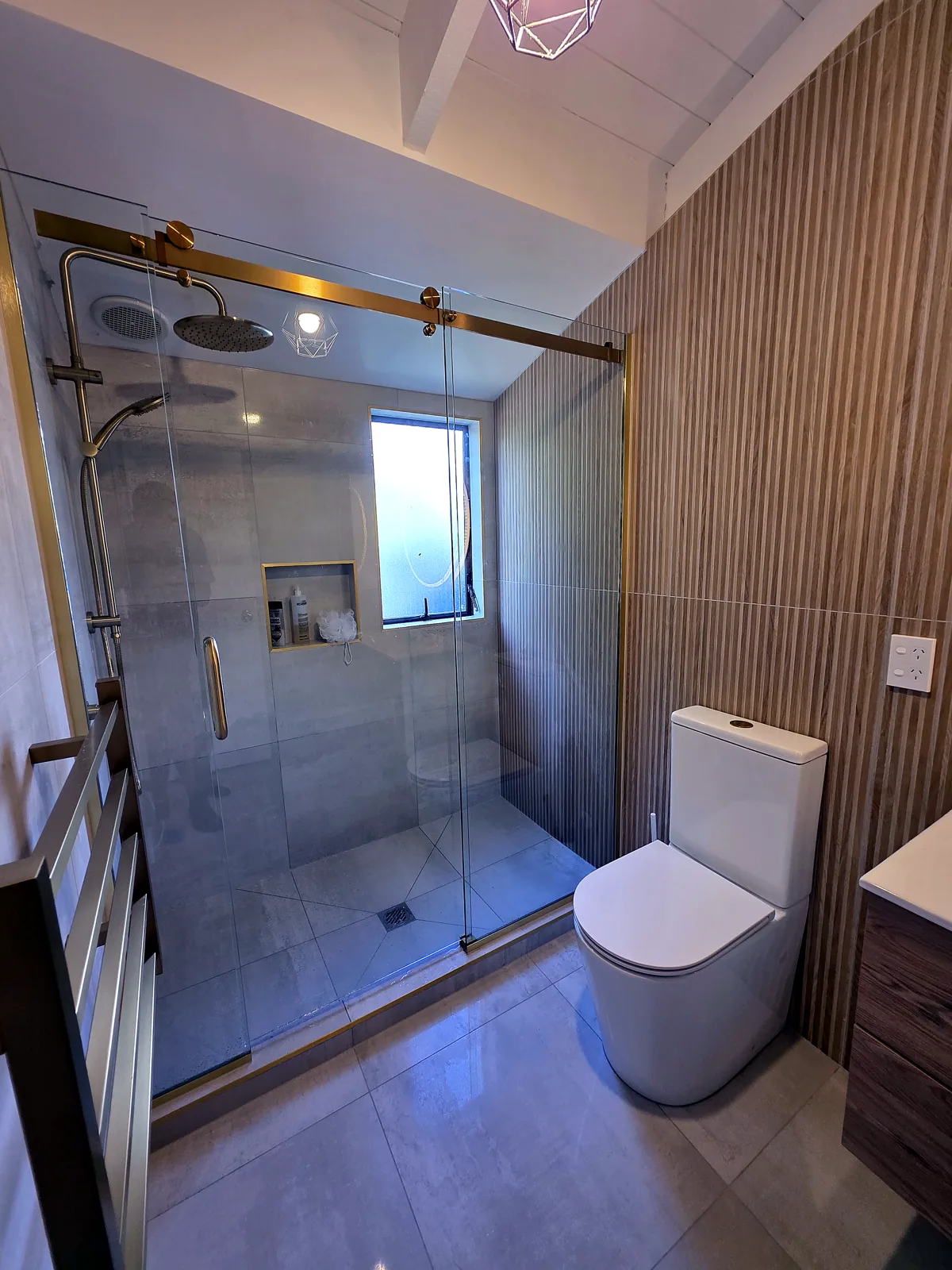 Full-home renovation in Birkdale, Auckland — HouseMakeover